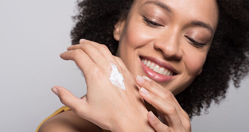 5 Ways to Keep Skin Healthy and Glowing While Stuck at Home