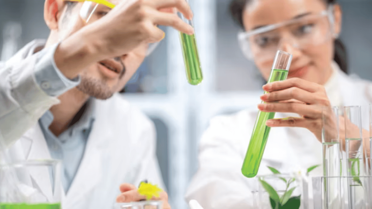 Biotech in Skincare The Rise of Lab-Grown Ingredients and Peptides